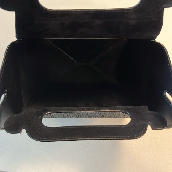 Saint Laurent TAKE-AWAY BOX IN LEATHER - Picture 11 of 17